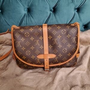 Louis Vuitton Saumur 30 in Monogram